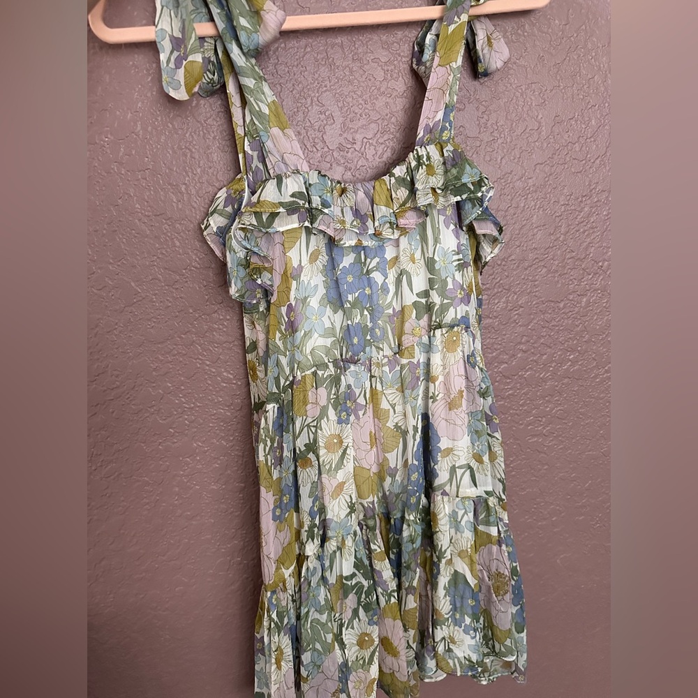 Floral dress new without tag size small